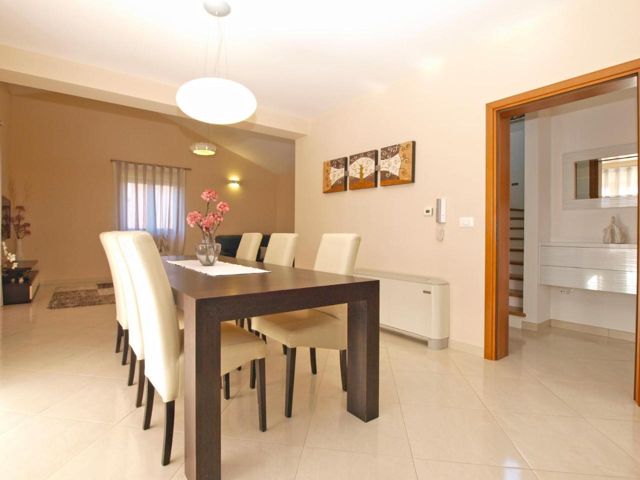 Villa House Brigita 1762 à Poreč Extérieur photo